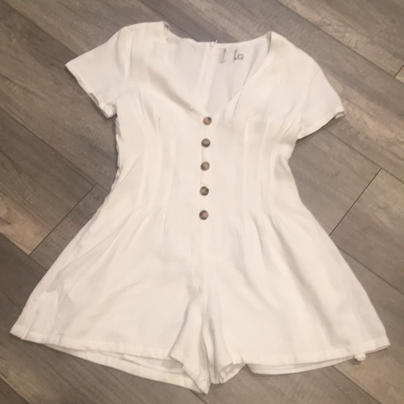 Princess Polly Adi Button Front Pleated Romper - Picture 6 of 11